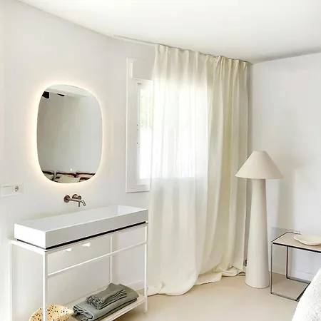 Renovated With Jacuzzi Near Cómpeta