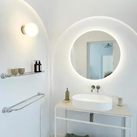 Casa vacanze Renovated With Jacuzzi Near