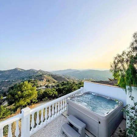 Renovated With Jacuzzi Near * Cómpeta